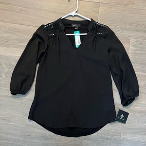 FORTUNE + IVY

Sarna Lace Detail Blouse
S | Black